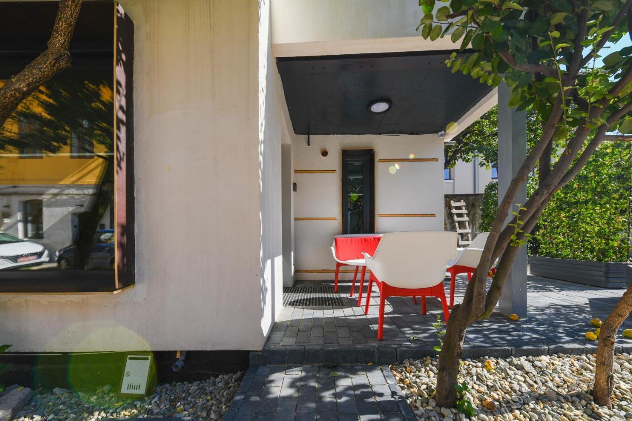 Designer Apartment In The City Center คลูจ-นาโปกา ภายนอก รูปภาพ