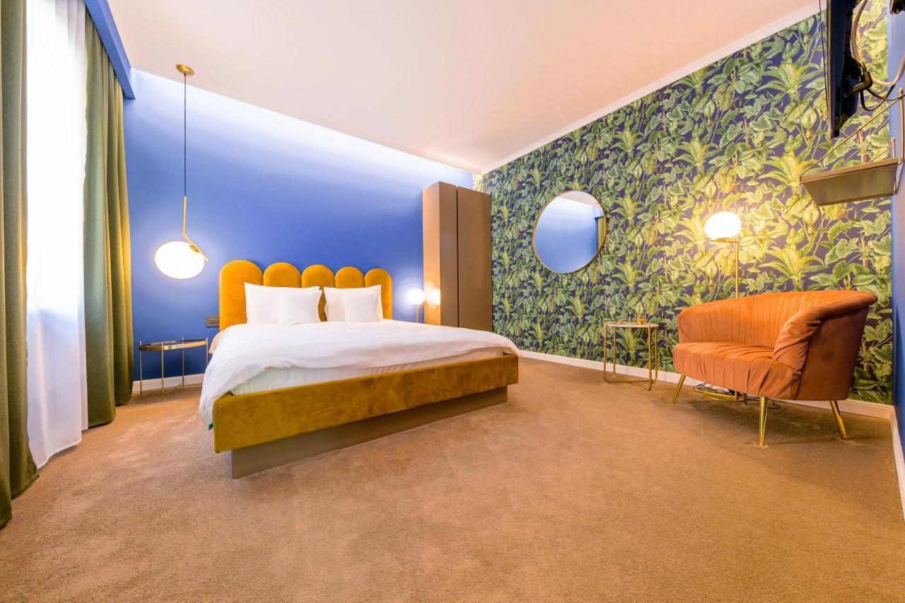 Designer Apartment In The City Center คลูจ-นาโปกา ภายนอก รูปภาพ